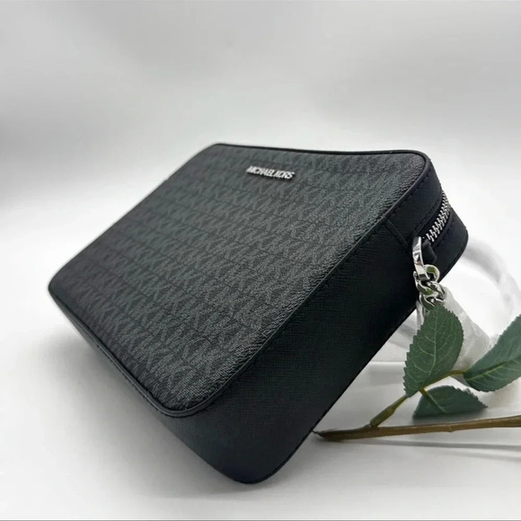 Michael Kors EW Crossbody Bag Black - Picture 3 of 10